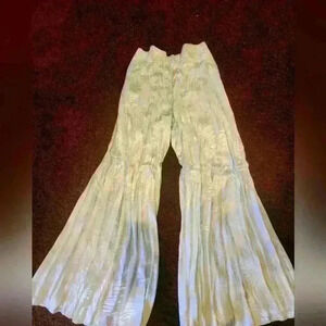 Beautiful Guess pants